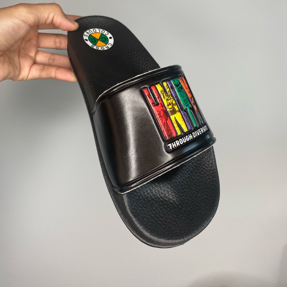 CROSS COLORS SLIDES